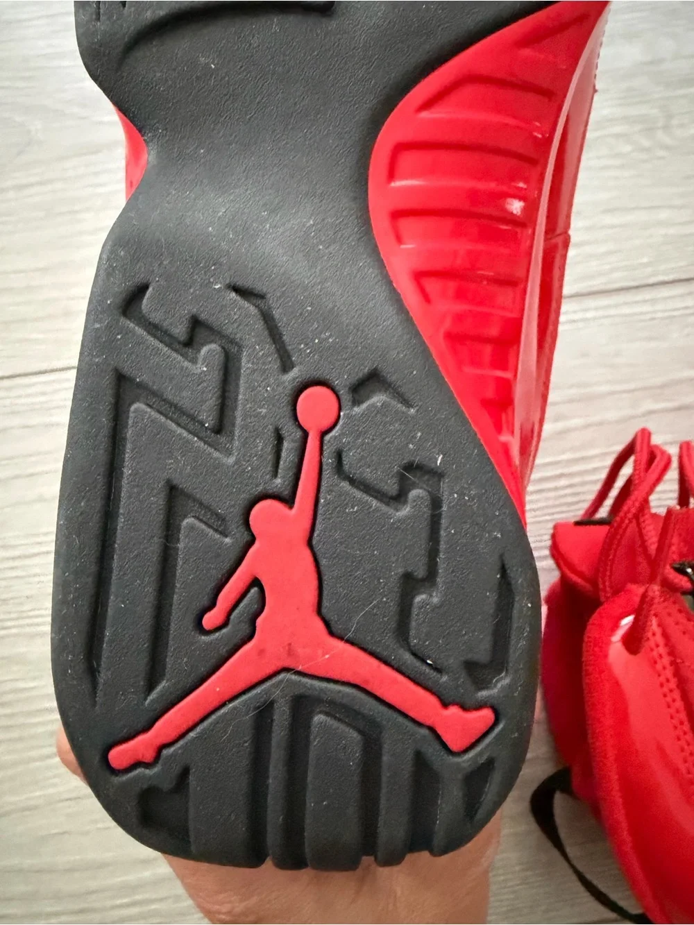 Jordan 9 Retro Chile Red